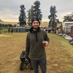 Meet your Posher, Cameron